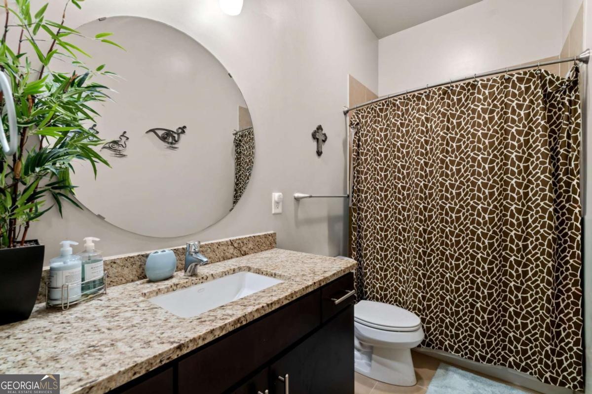 200 N Highland Avenue # 102