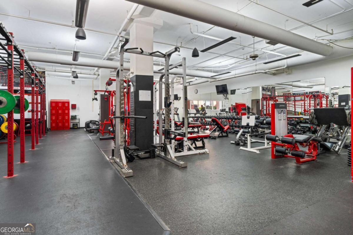 200 N Highland Avenue # 102