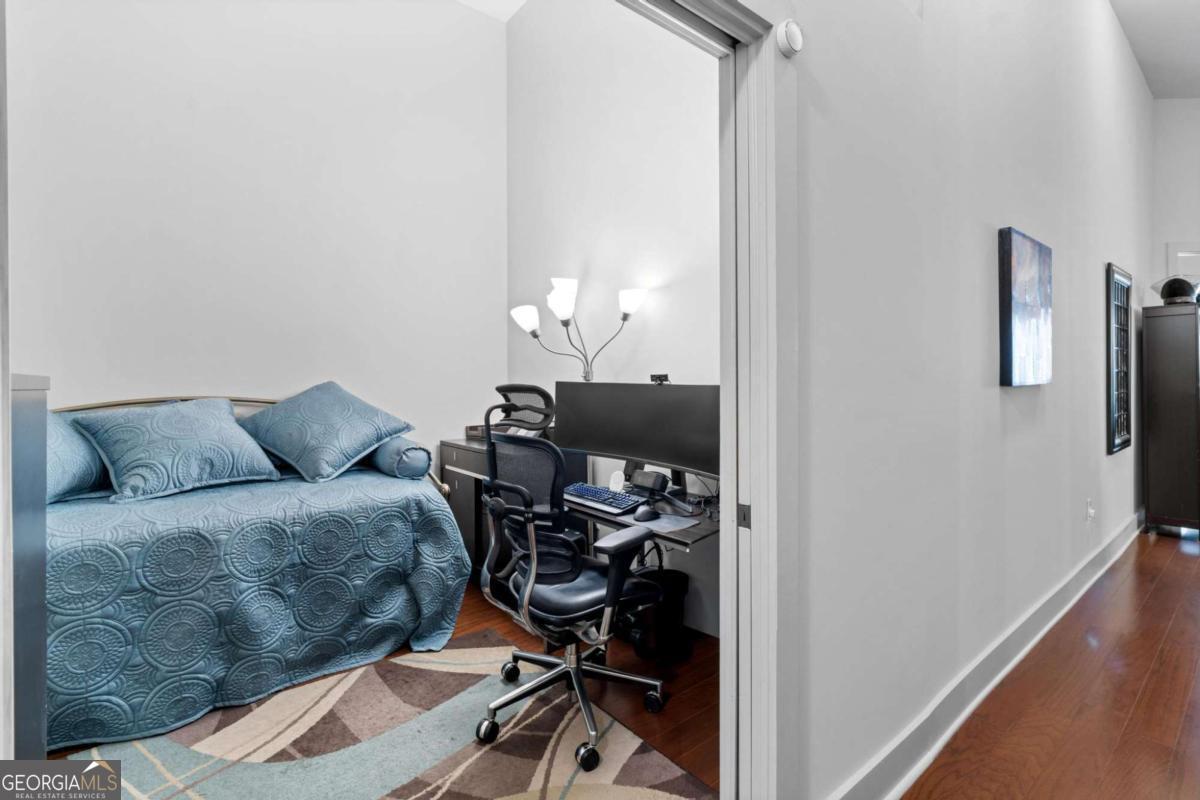 200 N Highland Avenue # 102