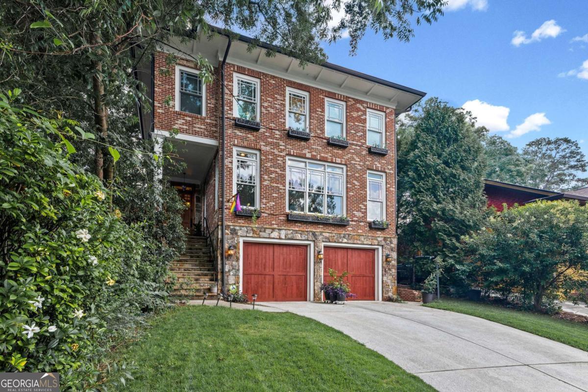 1110 Univerisity Drive NE