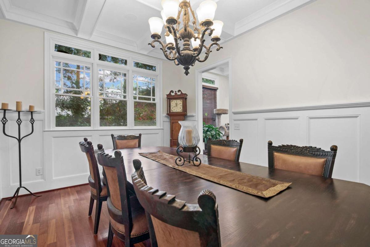 1110 Univerisity Drive NE