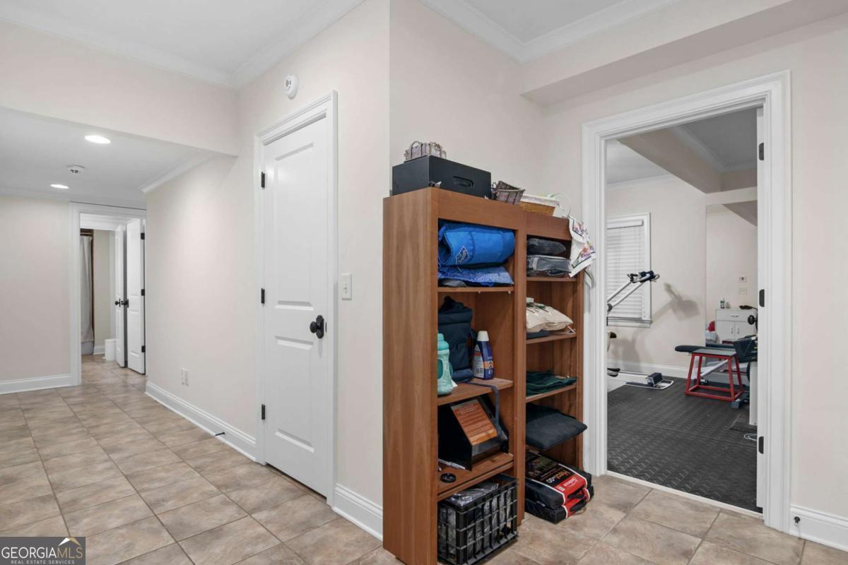 1110 Univerisity Drive NE