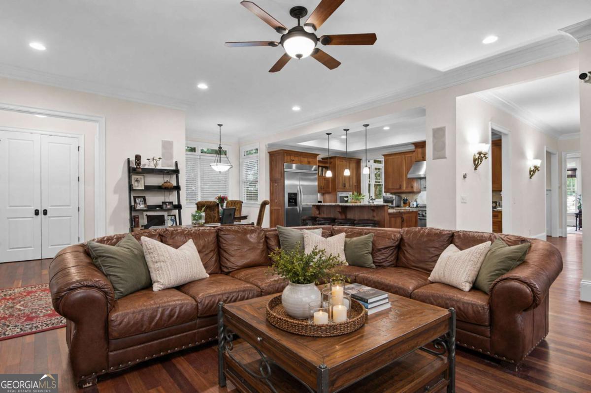 1110 Univerisity Drive NE