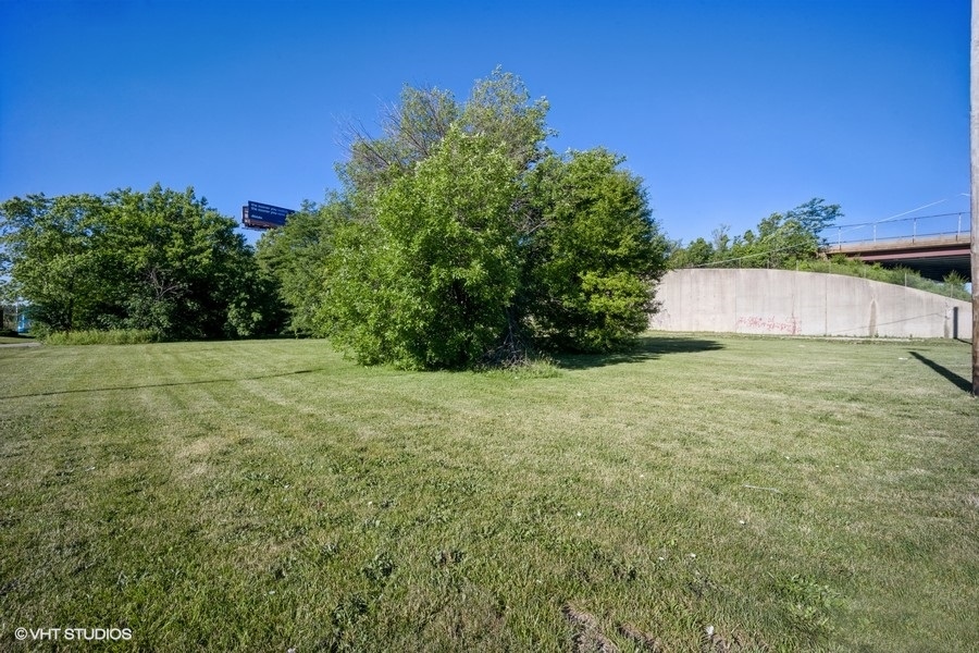 1180 W Irving Park Road