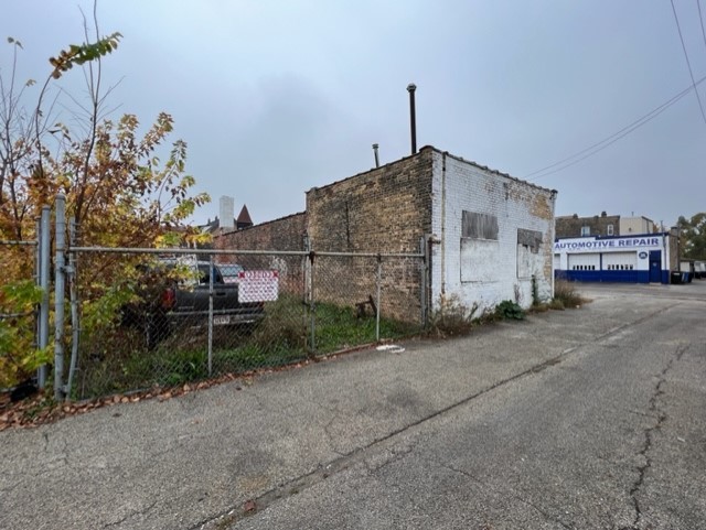 3100 N Kedzie Avenue