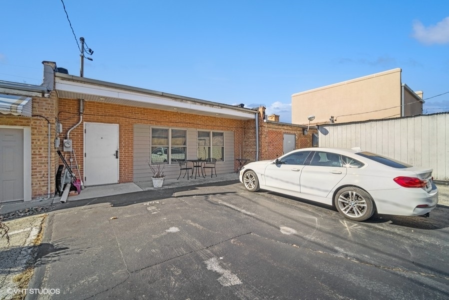 518 E Northwest Highway