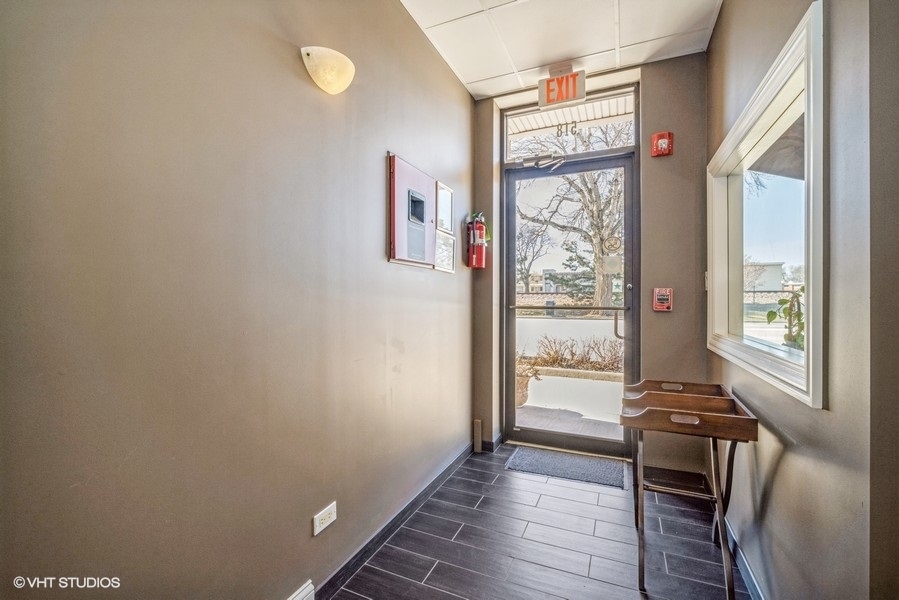 518 E Northwest Highway