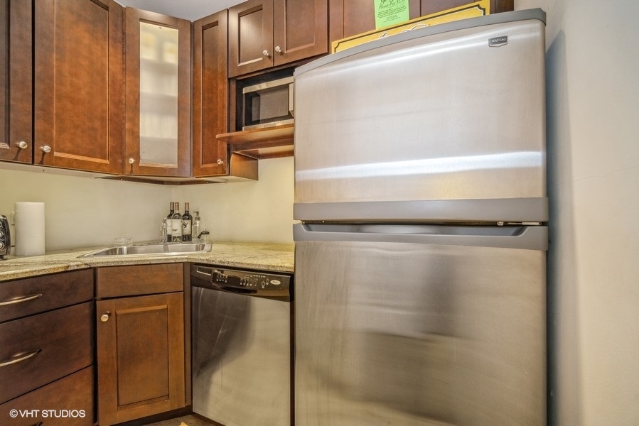 518 E Northwest Highway