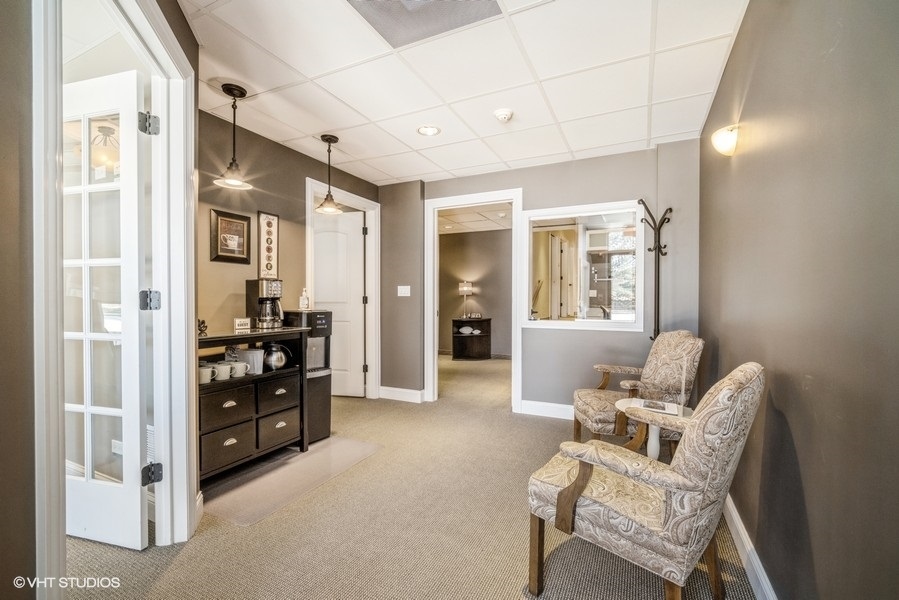 518 E Northwest Highway