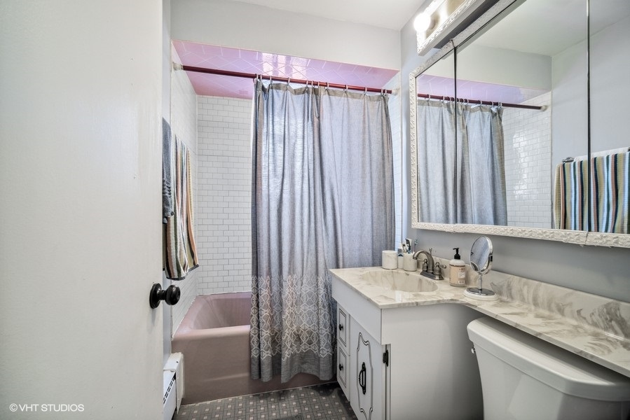 112 N Broadway Avenue