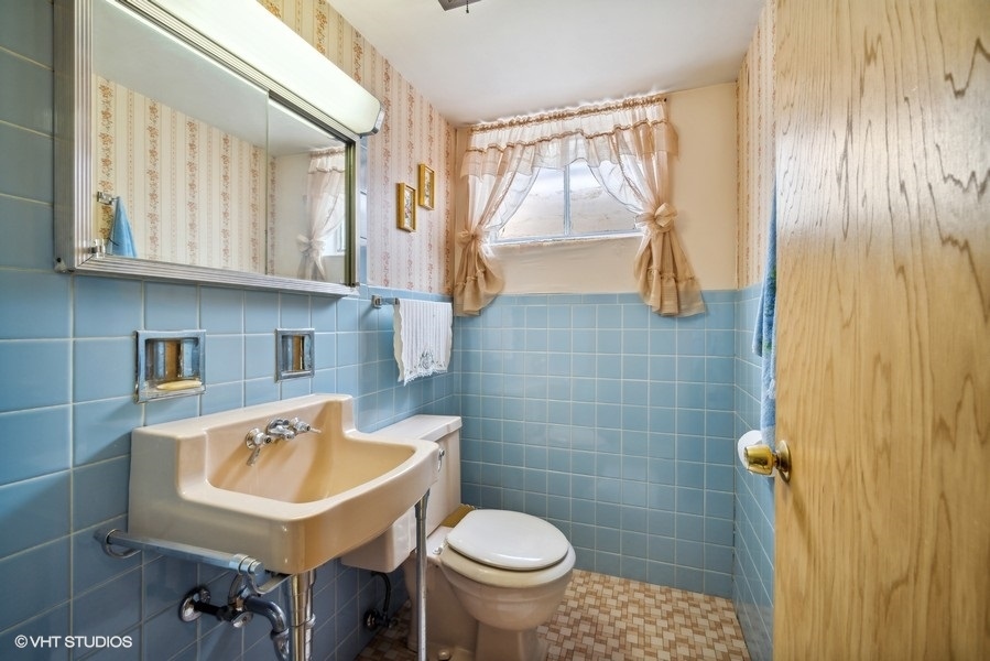 7655 Le Claire Avenue