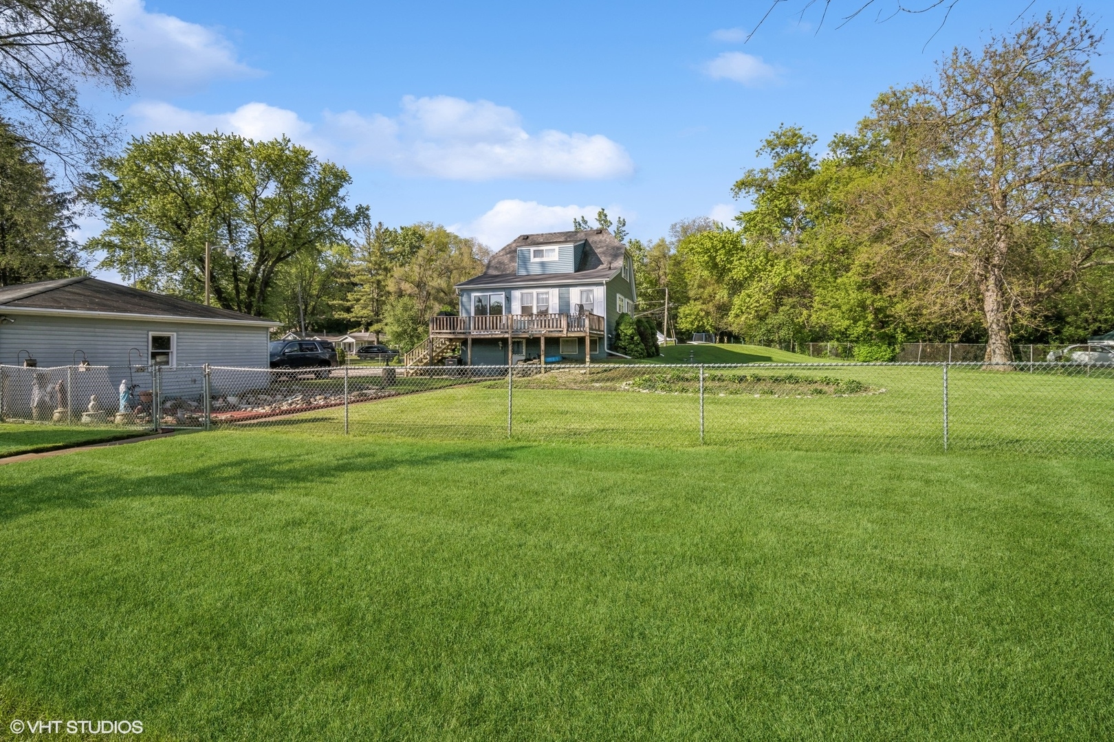 38201 N Watts Avenue