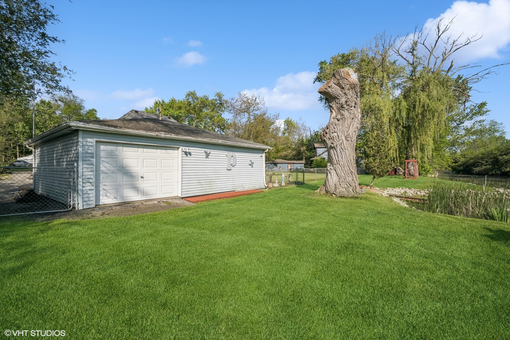 38201 N Watts Avenue