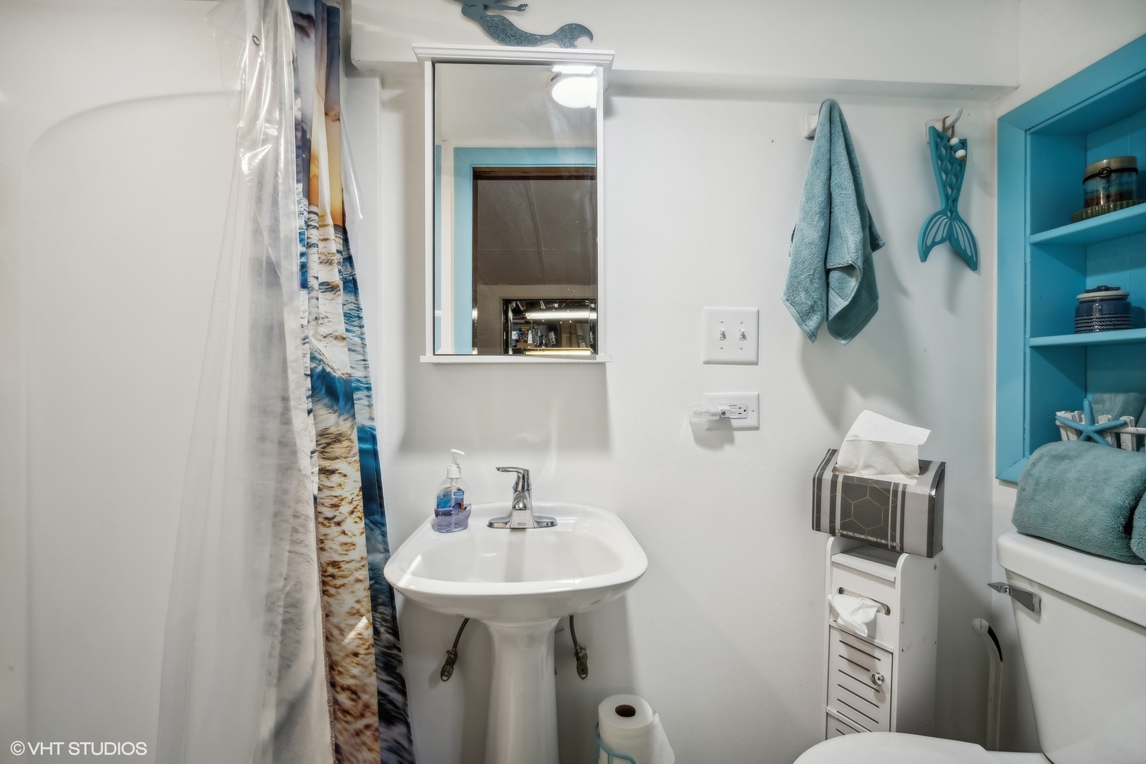 38201 N Watts Avenue