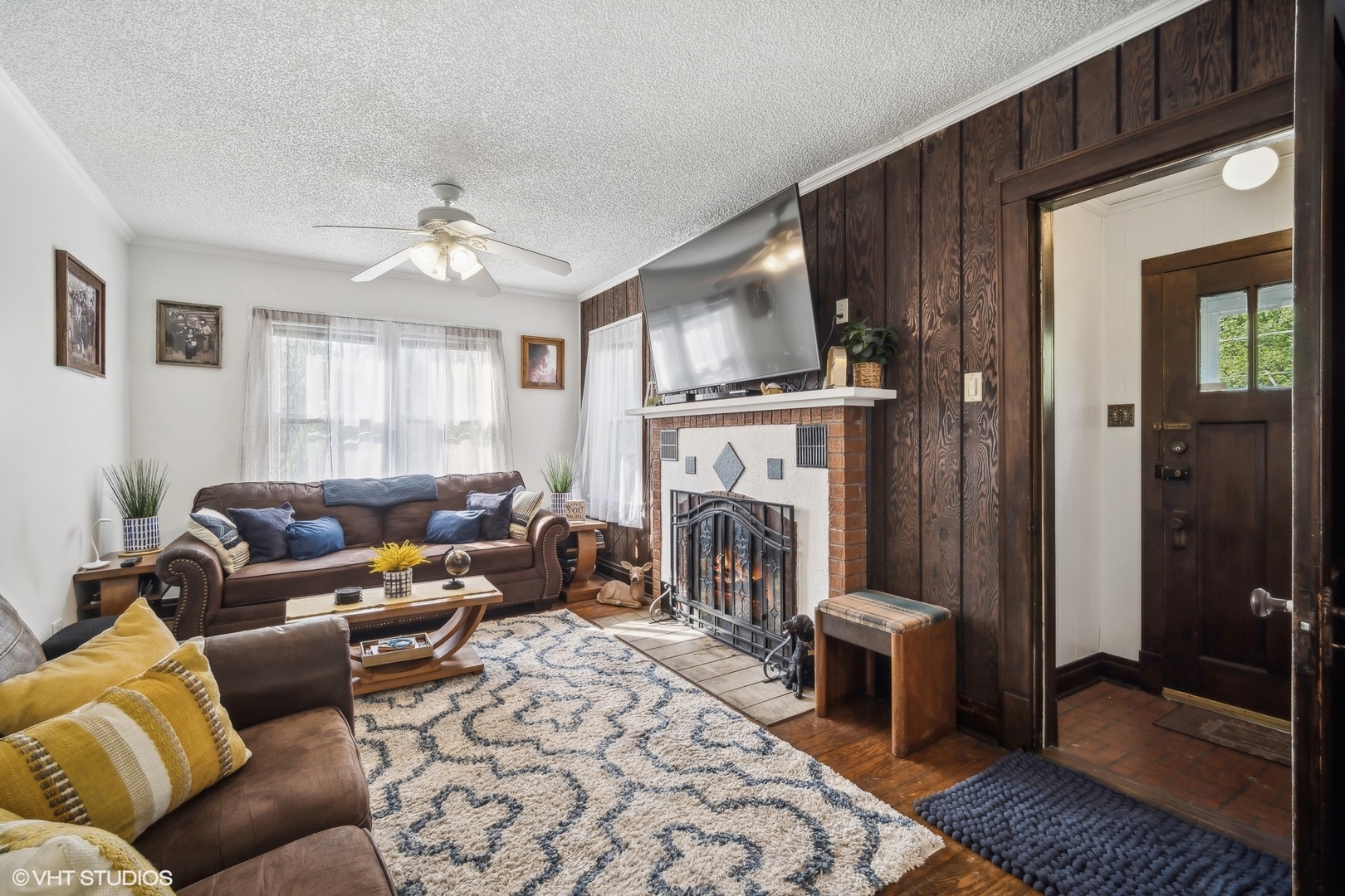 38201 N Watts Avenue