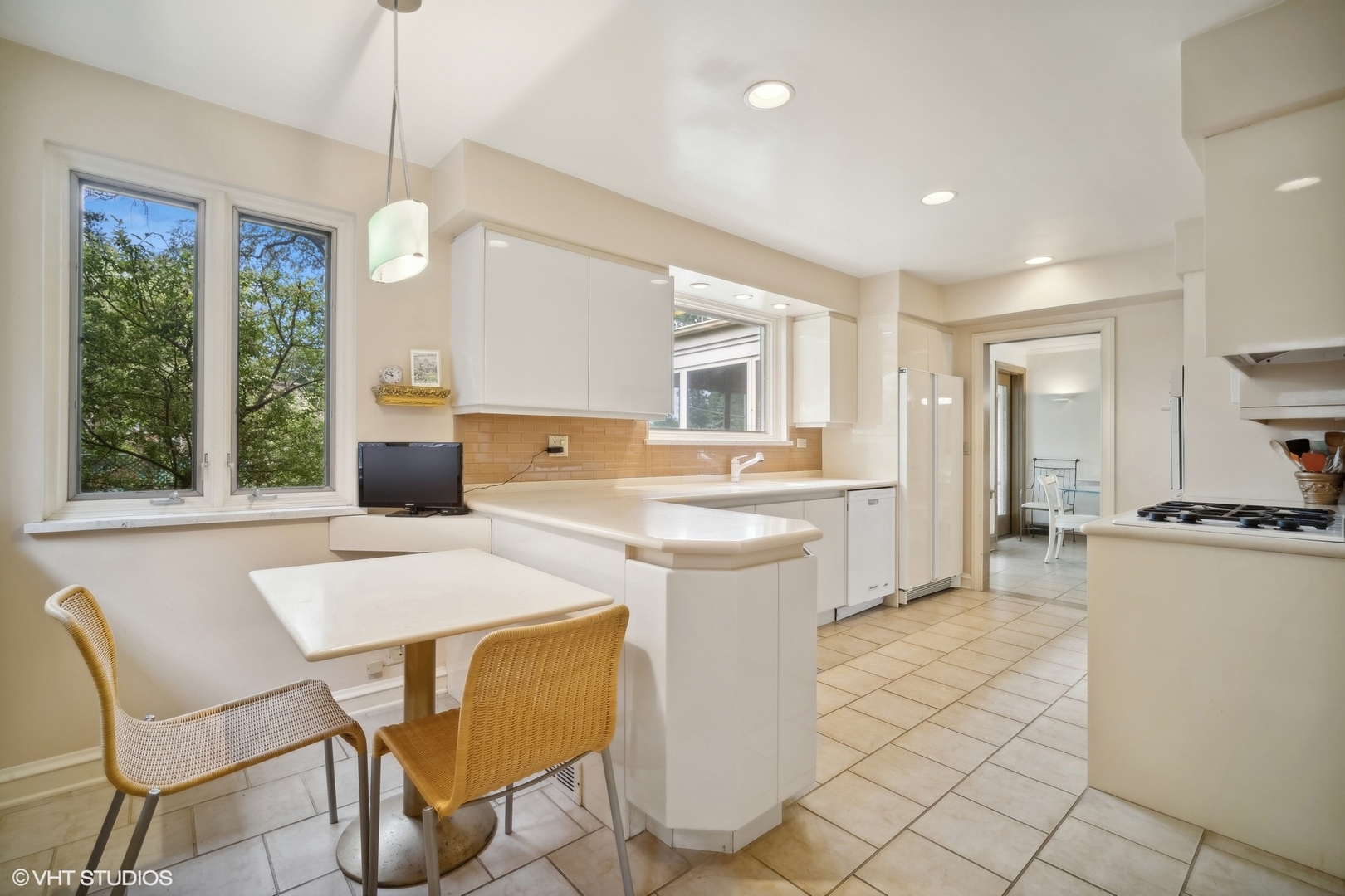 2001 Woodland Avenue