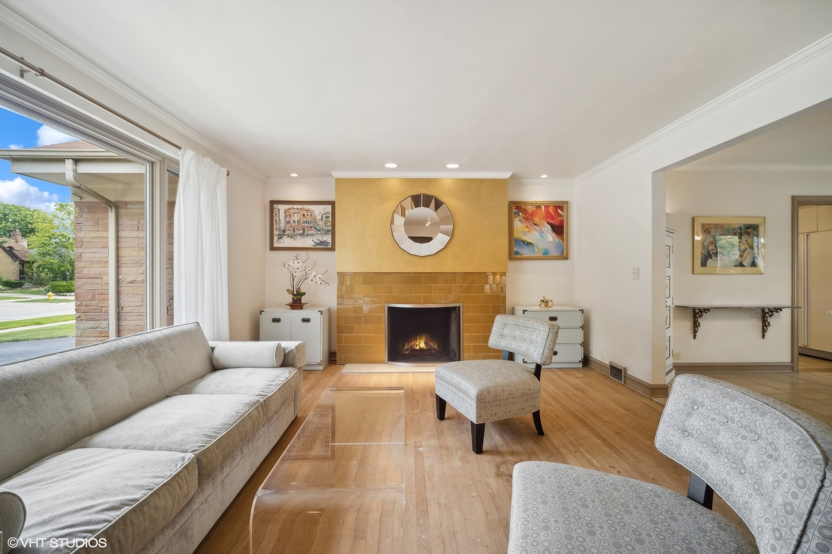 2001 Woodland Avenue