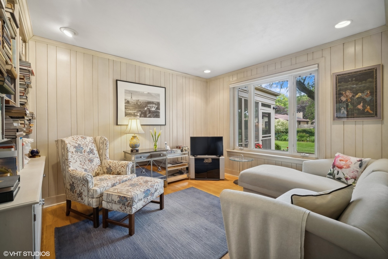 2001 Woodland Avenue