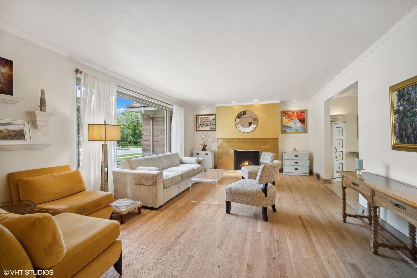 2001 Woodland Avenue