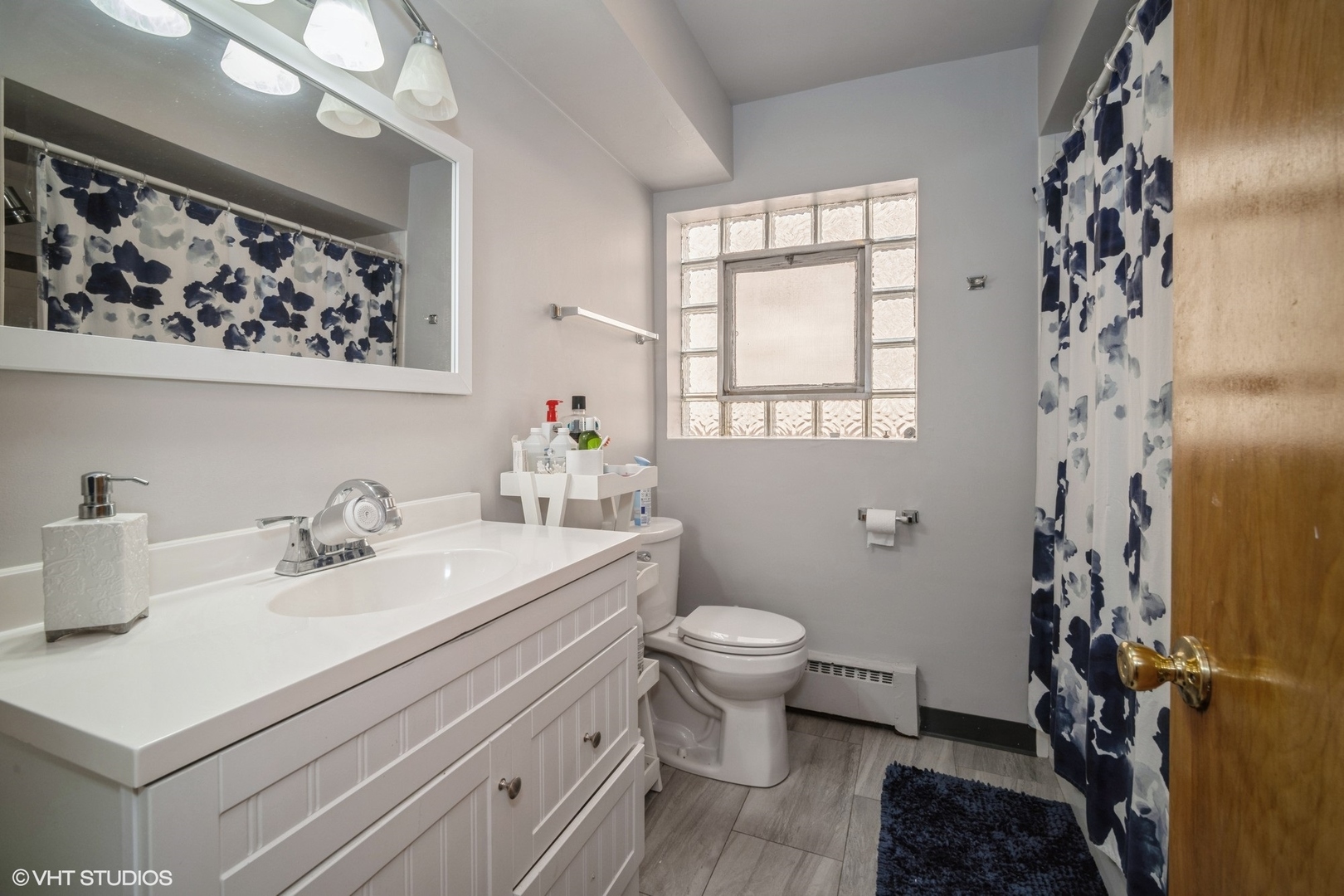 7504 W Devon Avenue Unit: 1