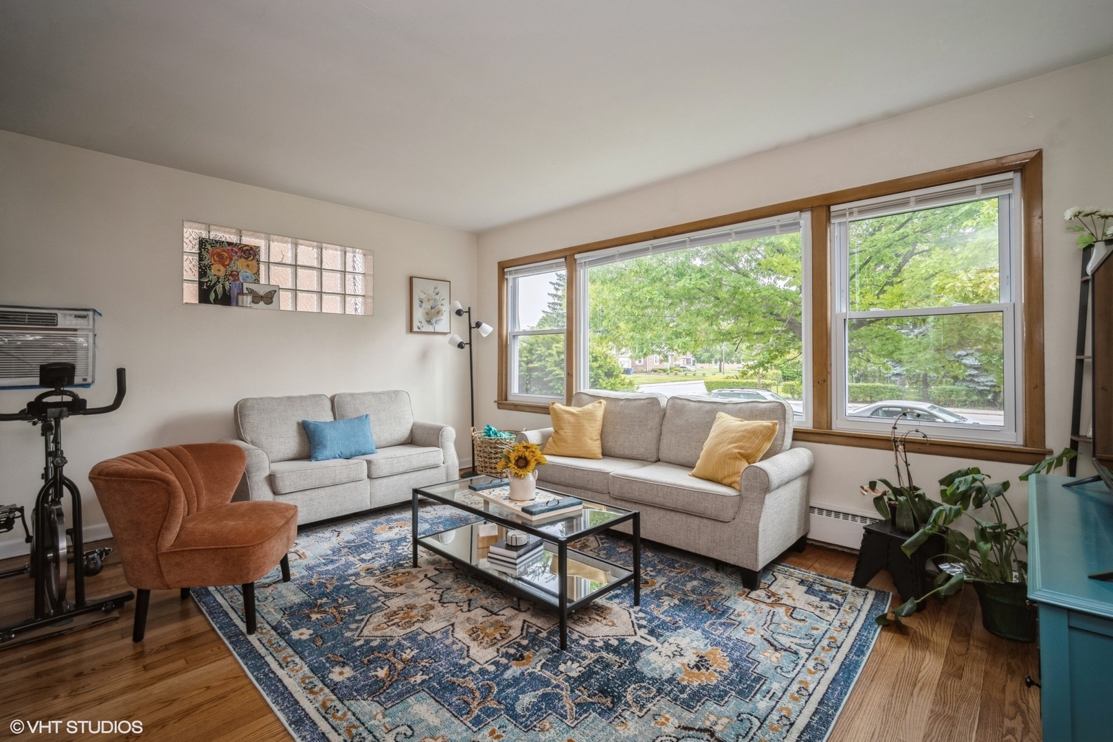 7504 W Devon Avenue Unit: 1