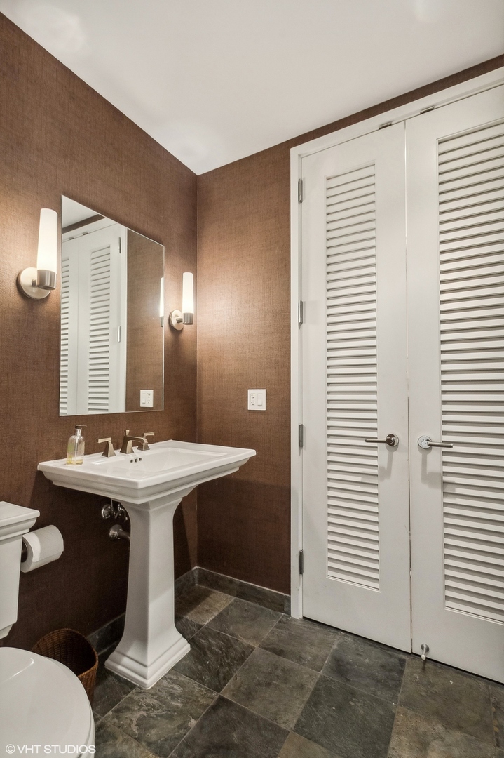 401 N Wabash Avenue Unit: 45B