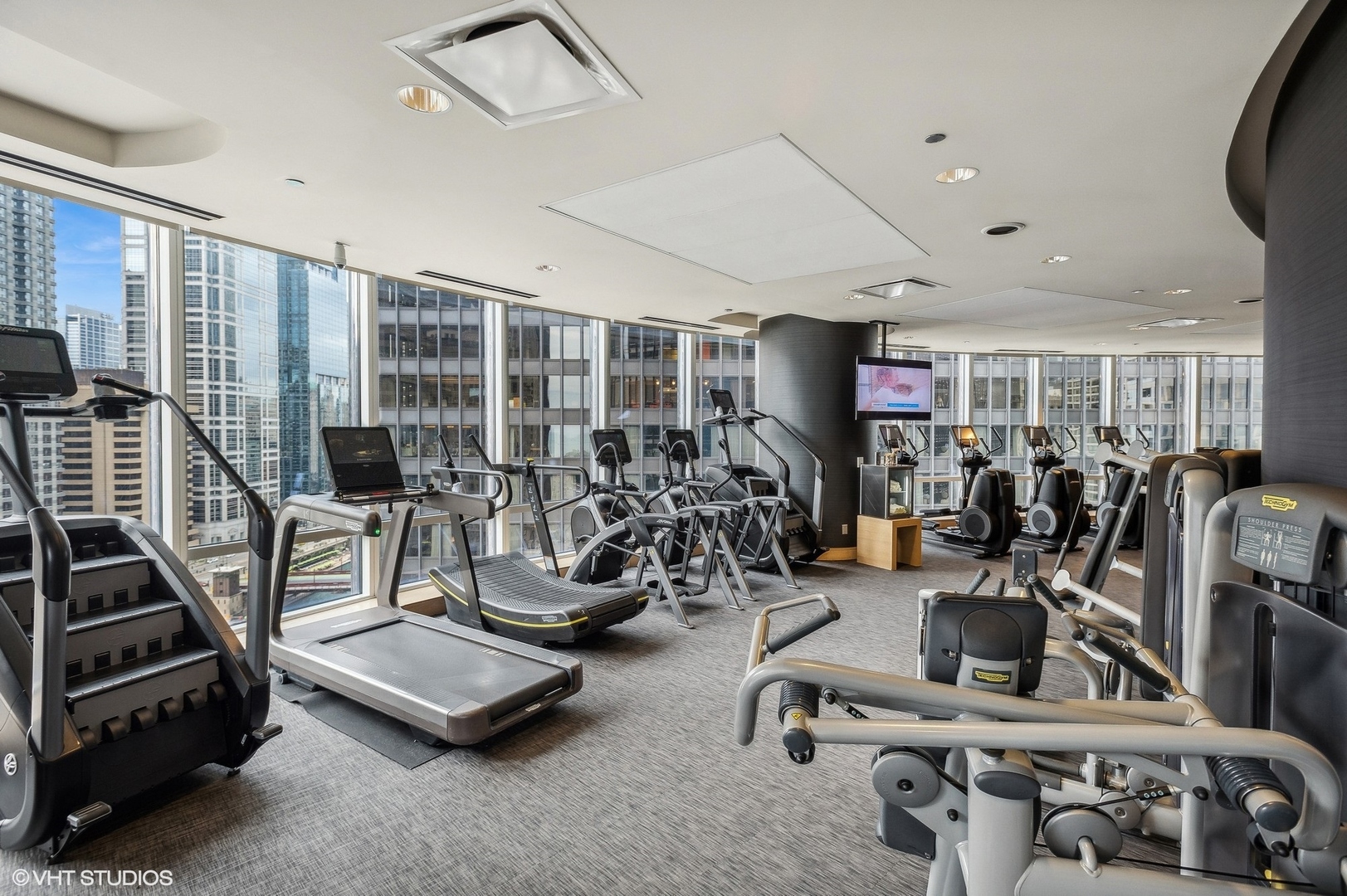 401 N Wabash Avenue Unit: 45B