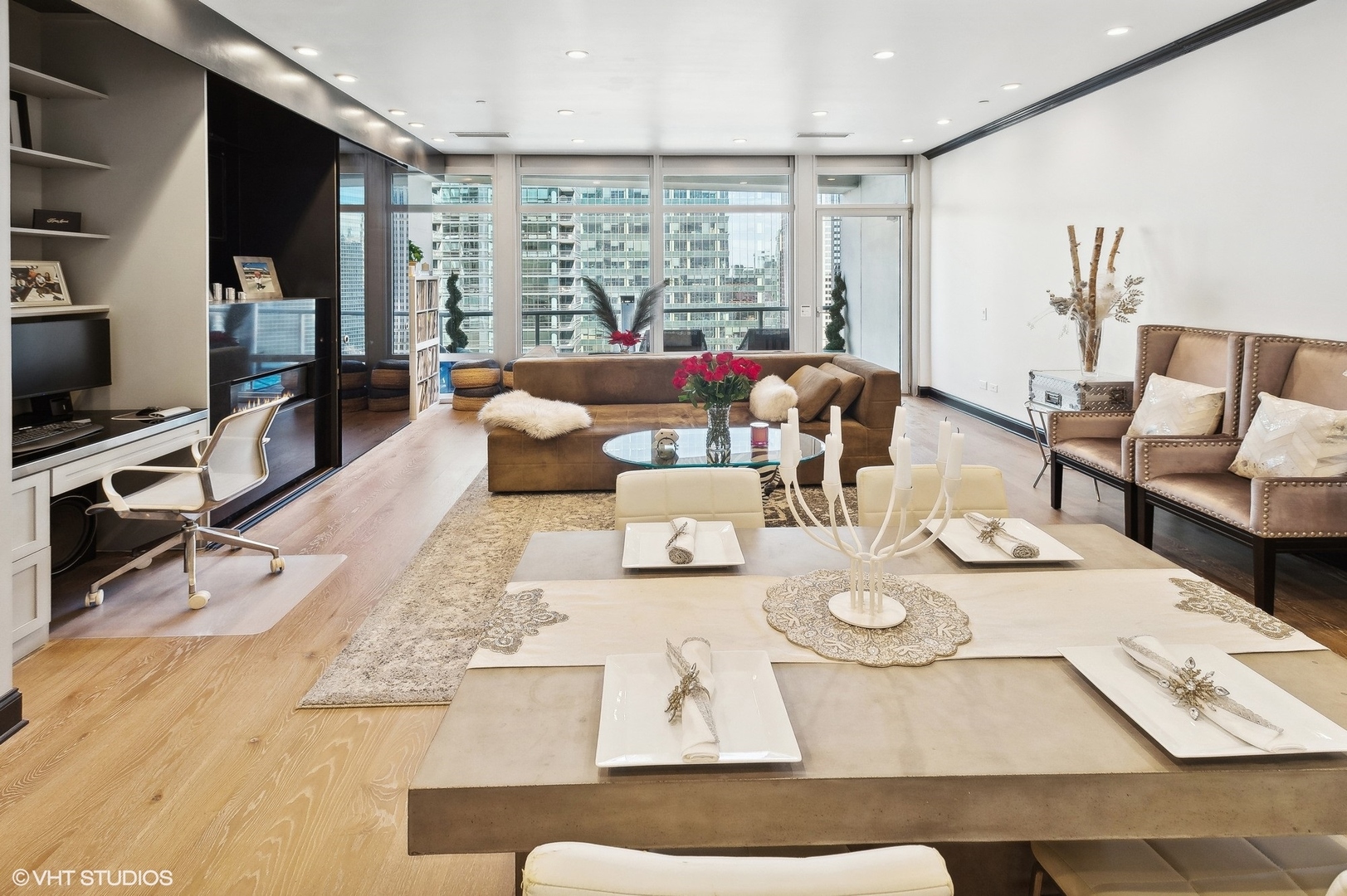 333 N Canal Street Unit: 1706