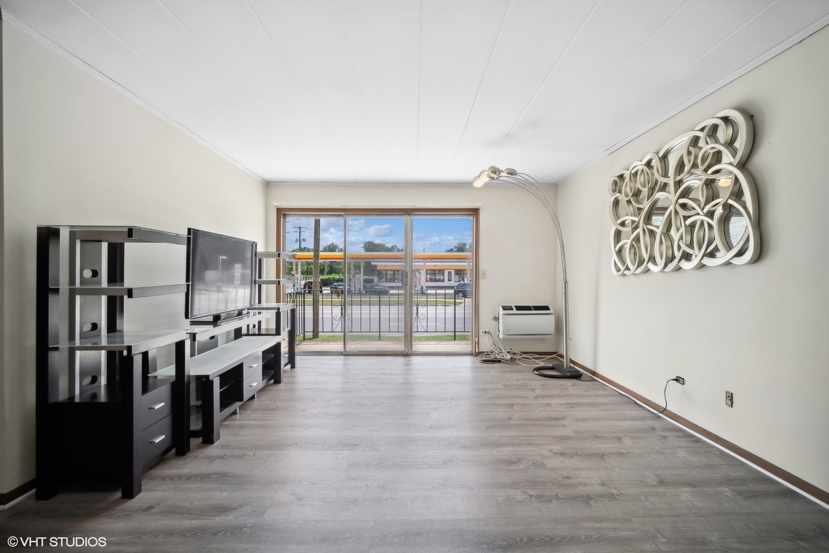 2 N Dee Road Unit: 103