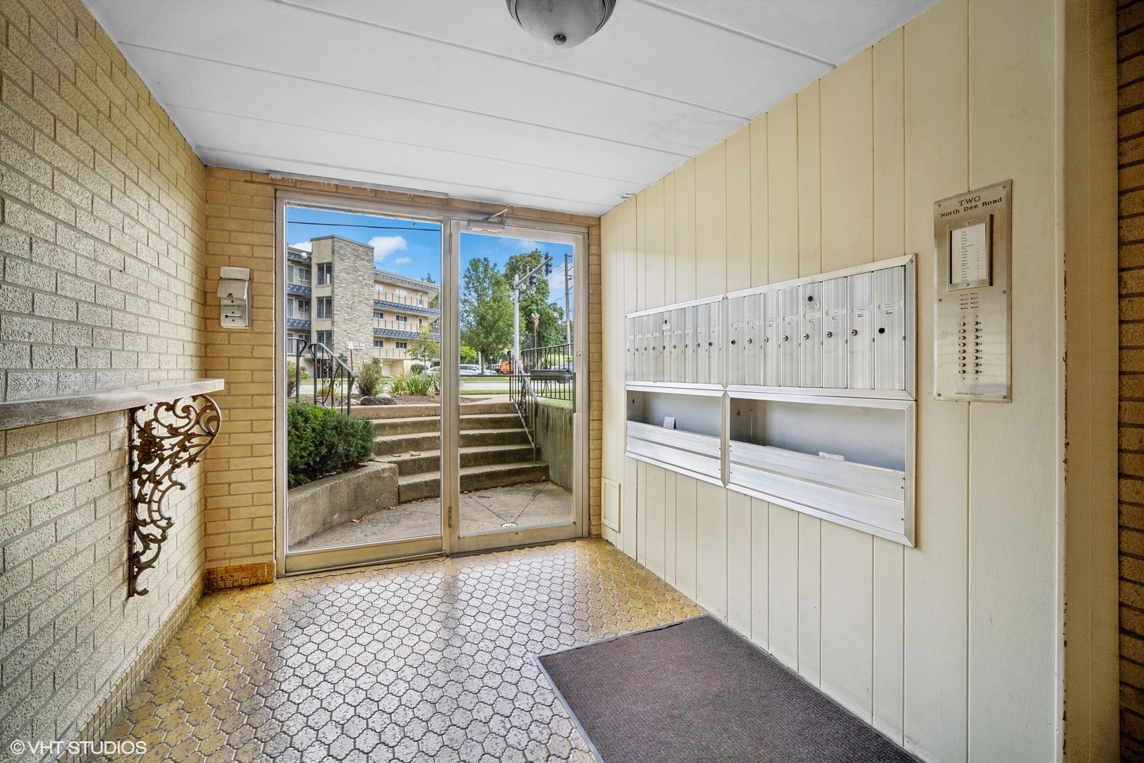 2 N Dee Road Unit: 103