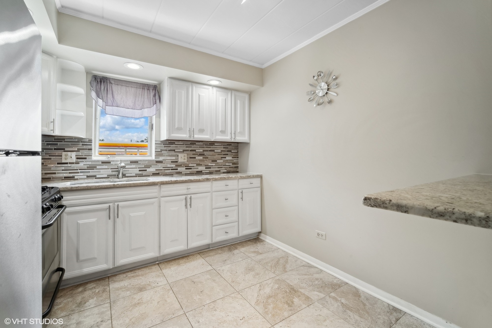 2 N Dee Road Unit: 103