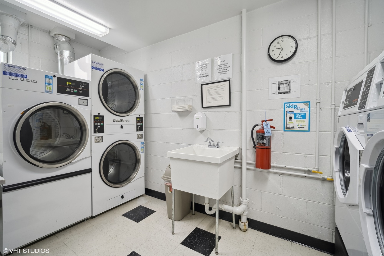 2500 Archbury Lane Unit: 3D
