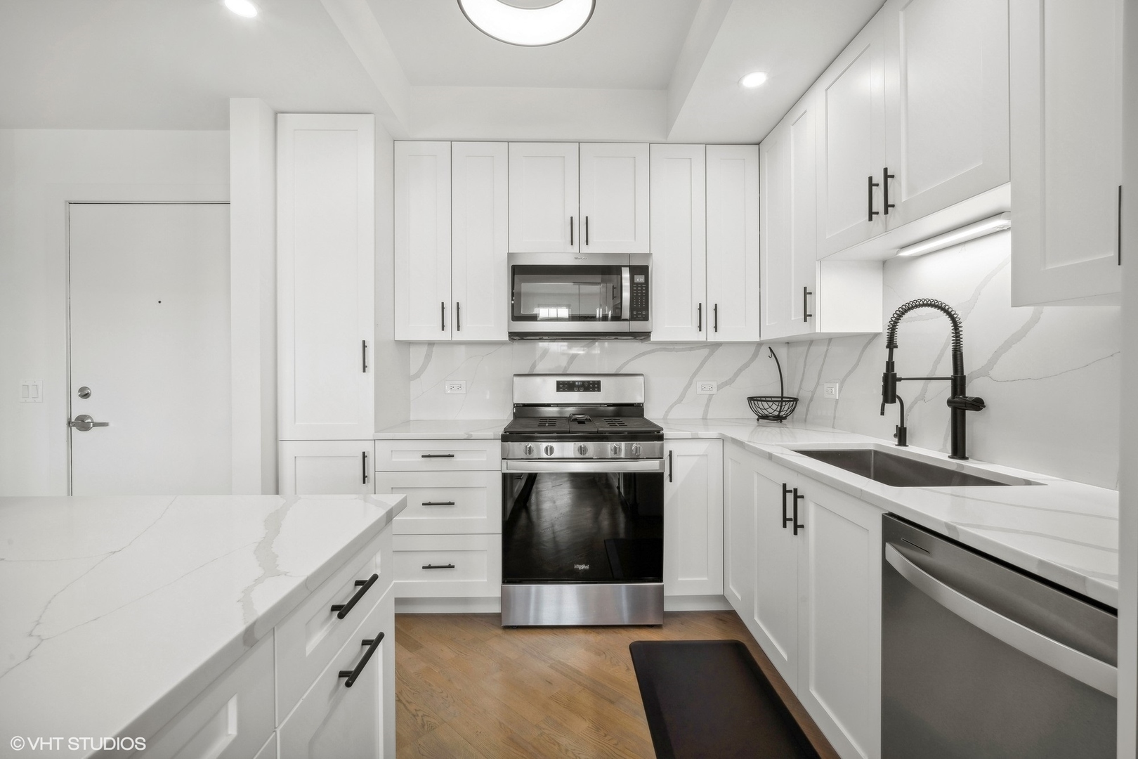 40 E Northwest Highway Unit: 316