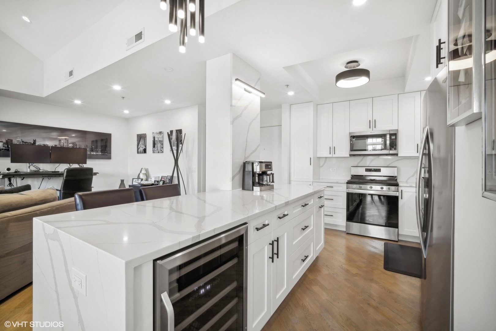 40 E Northwest Highway Unit: 316