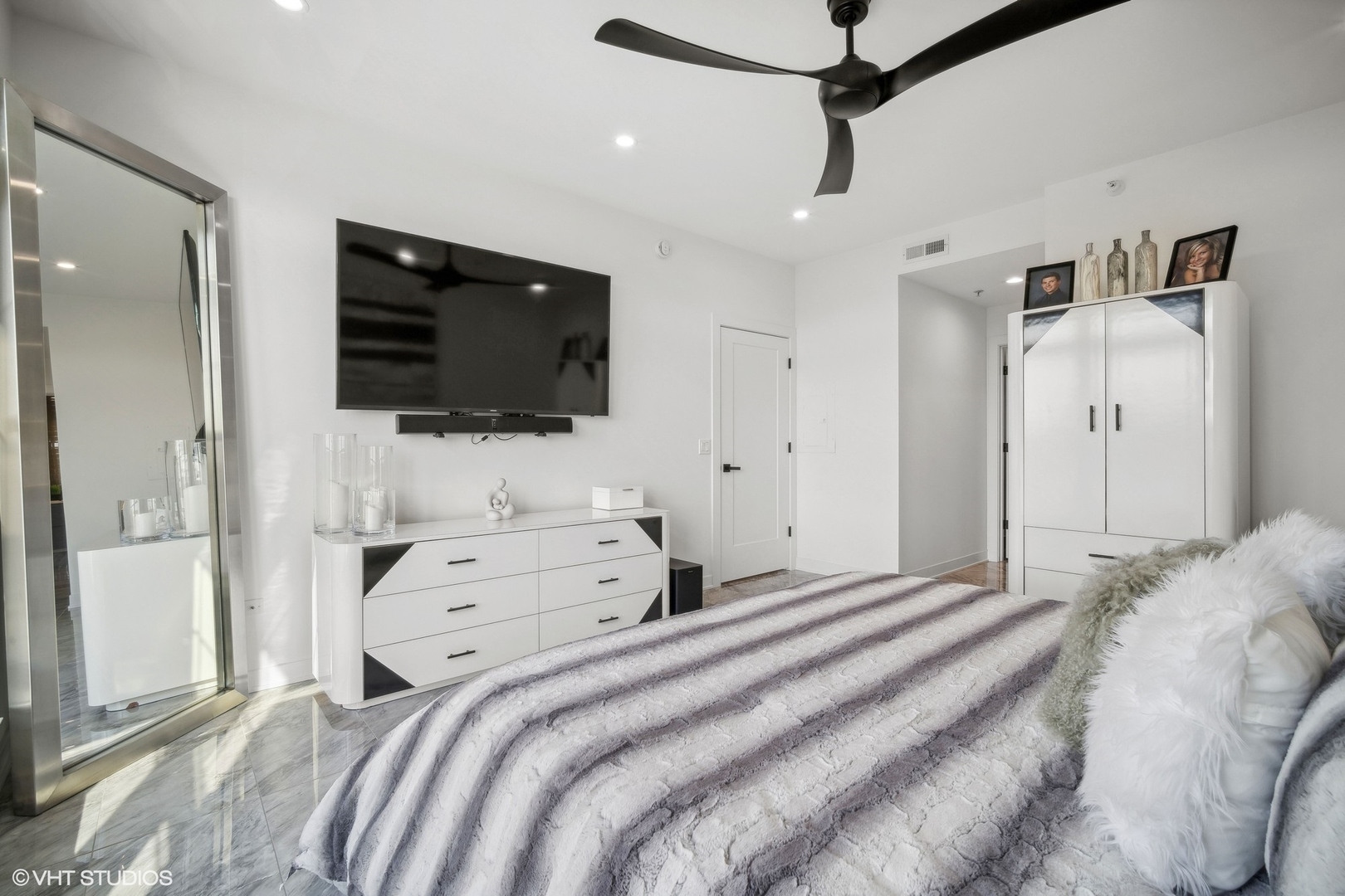 40 E Northwest Highway Unit: 316