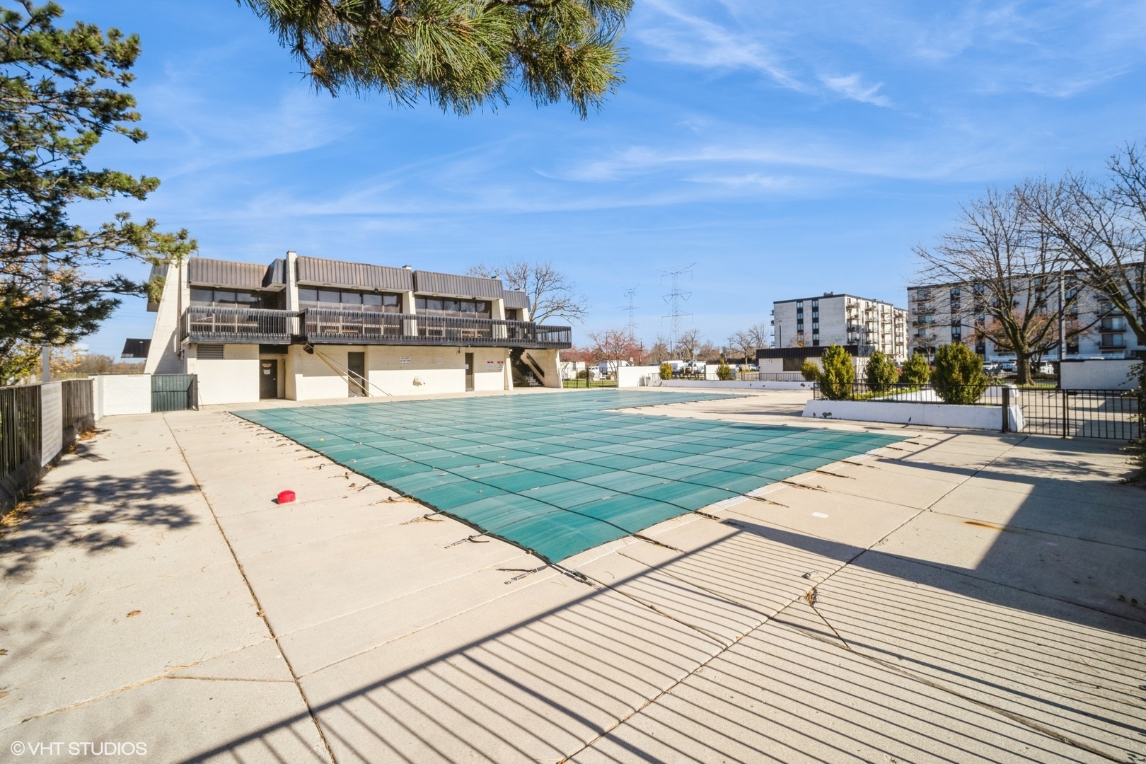 9737 N Fox Glen Drive Unit: 2B