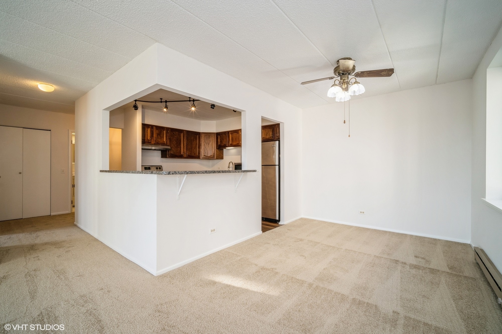 9737 N Fox Glen Drive Unit: 2B
