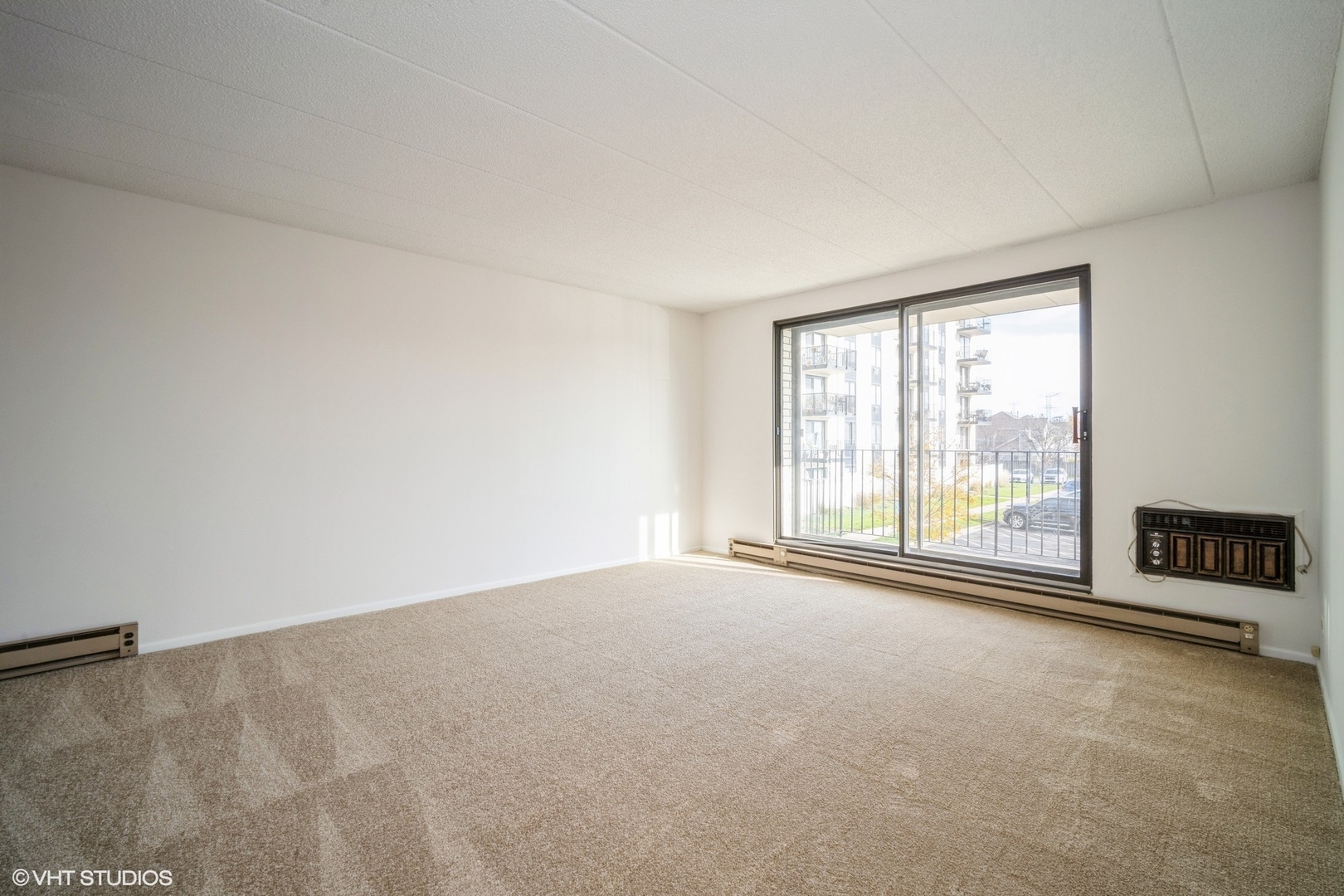 9737 N Fox Glen Drive Unit: 2B