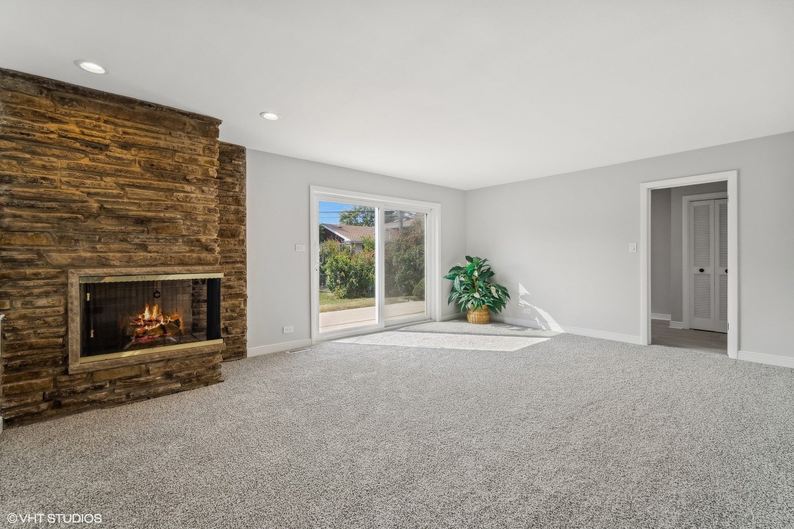 5646 N Courtland Avenue