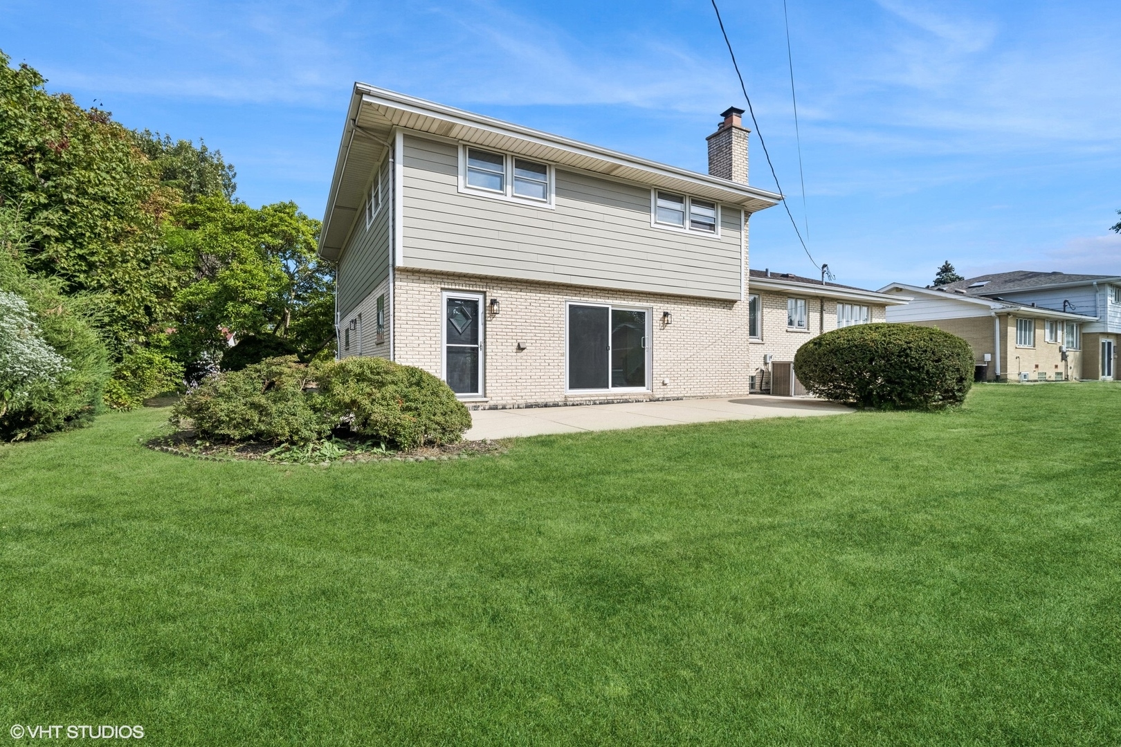 5646 N Courtland Avenue