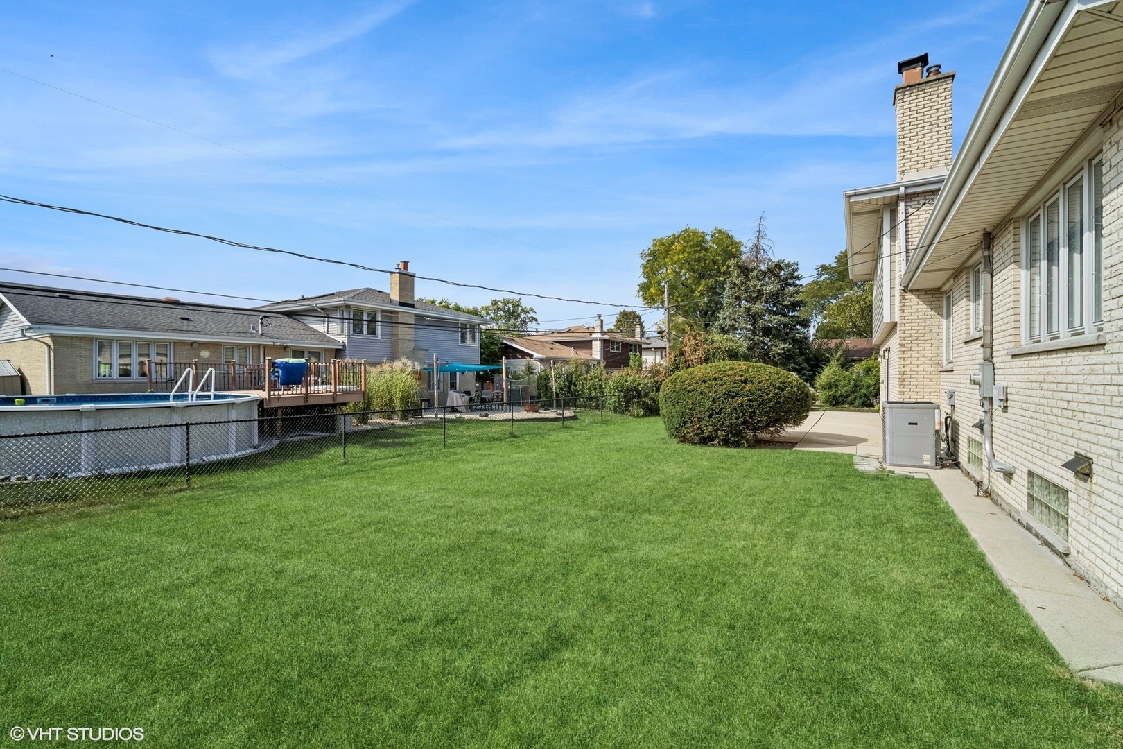 5646 N Courtland Avenue