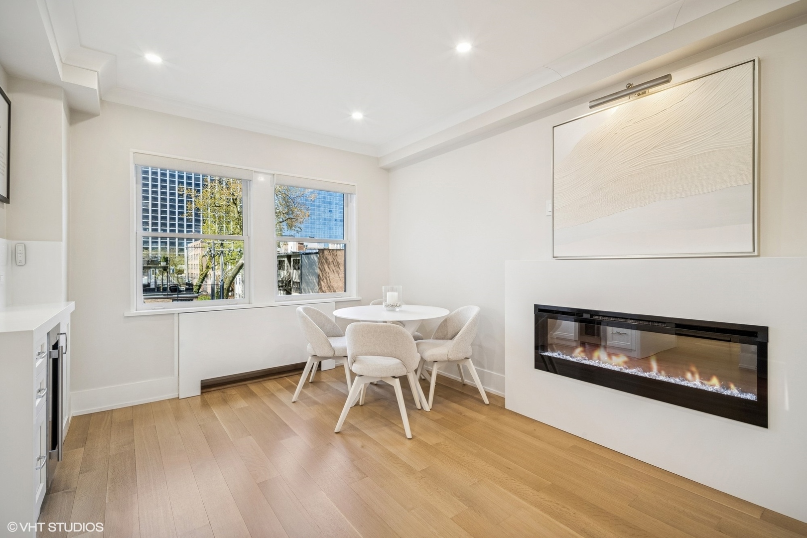 4300 N Marine Drive Unit: 306