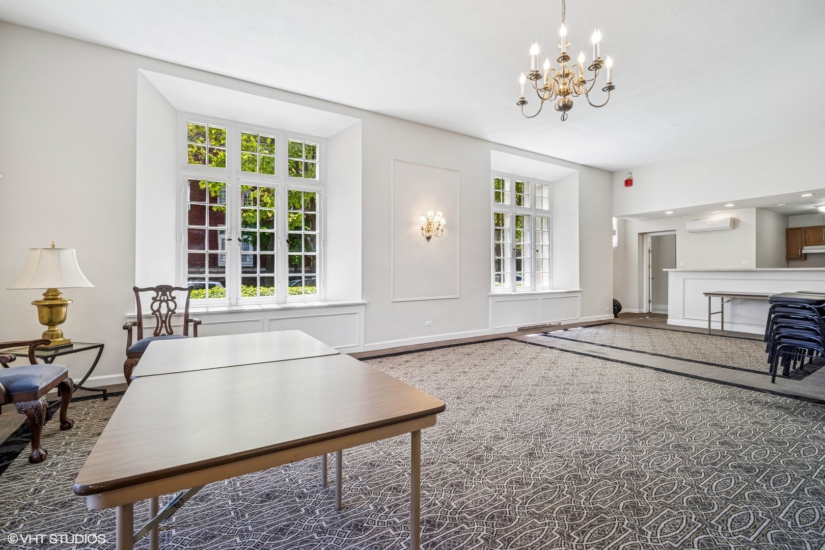 4300 N Marine Drive Unit: 306