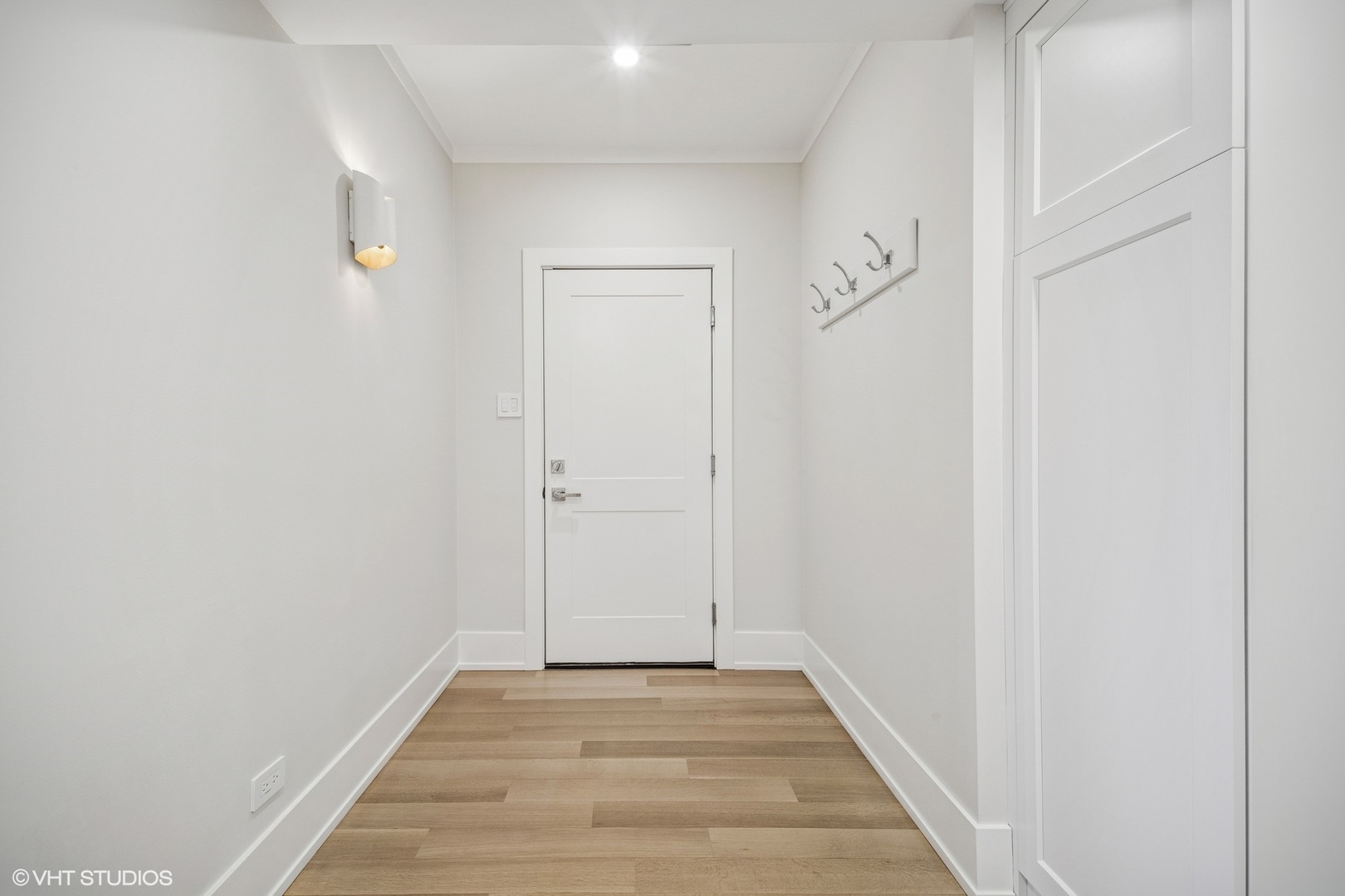 4300 N Marine Drive Unit: 306