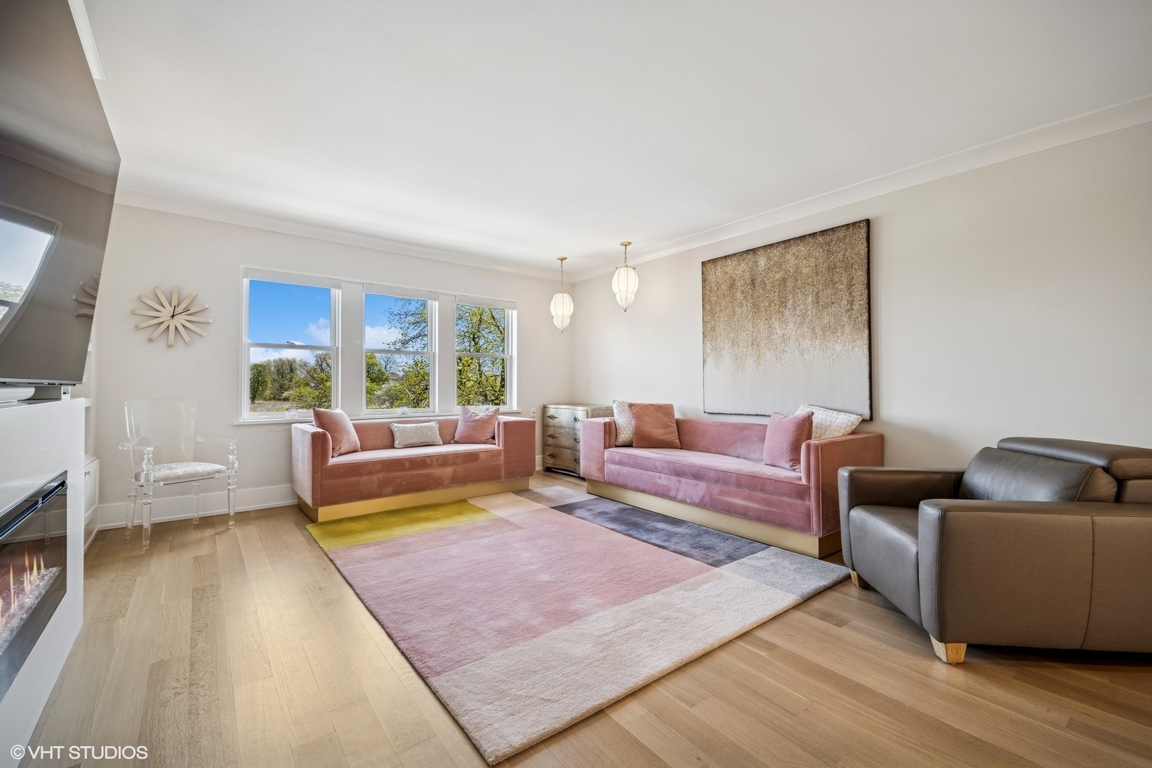 4300 N Marine Drive Unit: 306