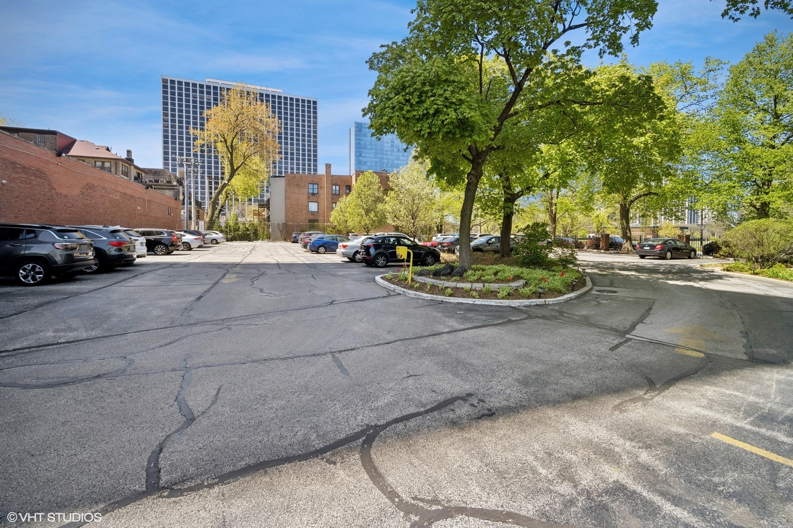 4300 N Marine Drive Unit: 306