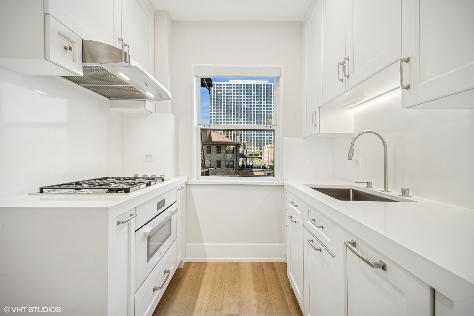4300 N Marine Drive Unit: 306