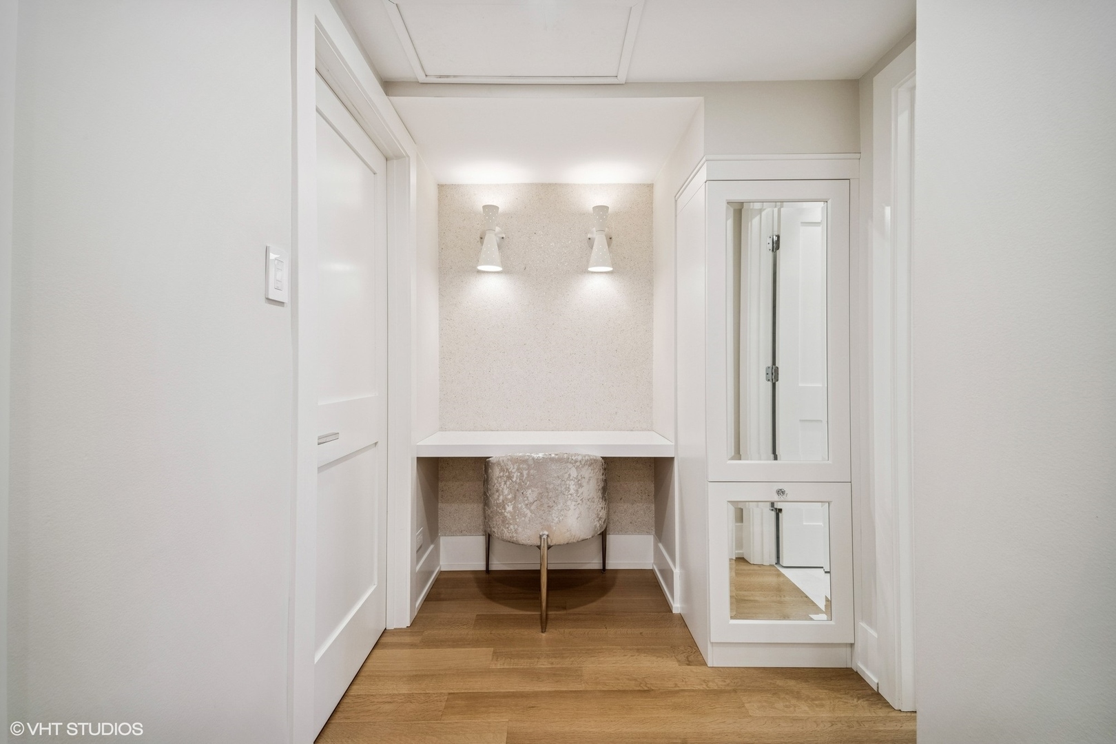 4300 N Marine Drive Unit: 306