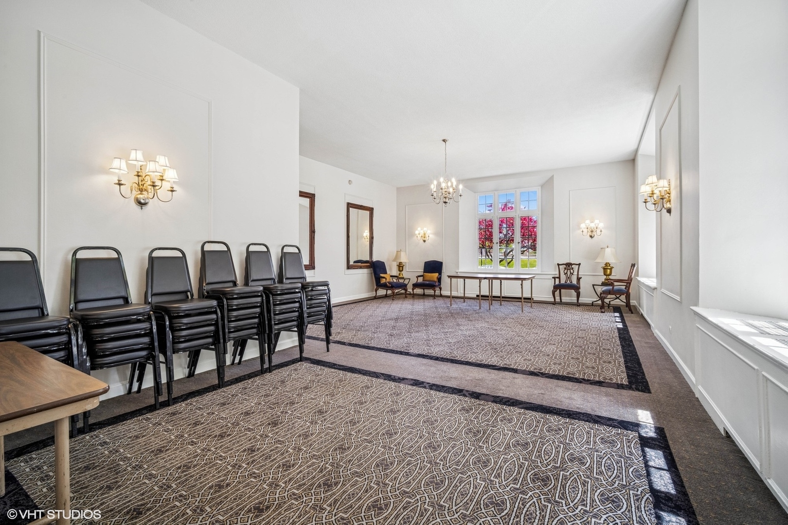 4300 N Marine Drive Unit: 306