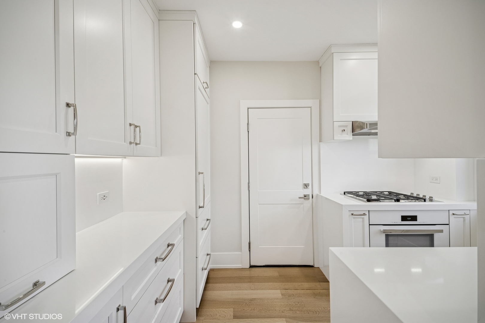 4300 N Marine Drive Unit: 306